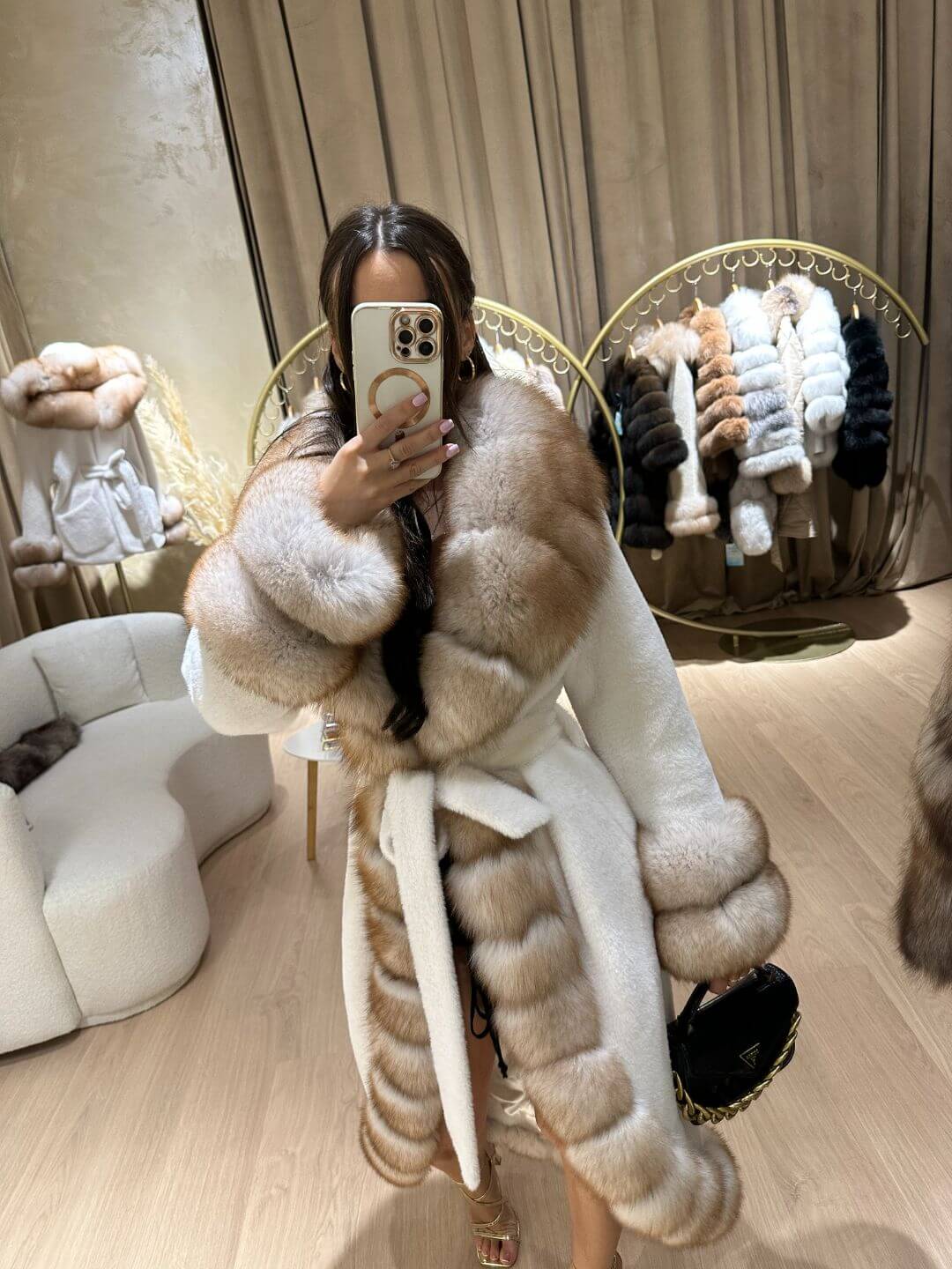 Real Fox Fur with Alkantara Coat in white