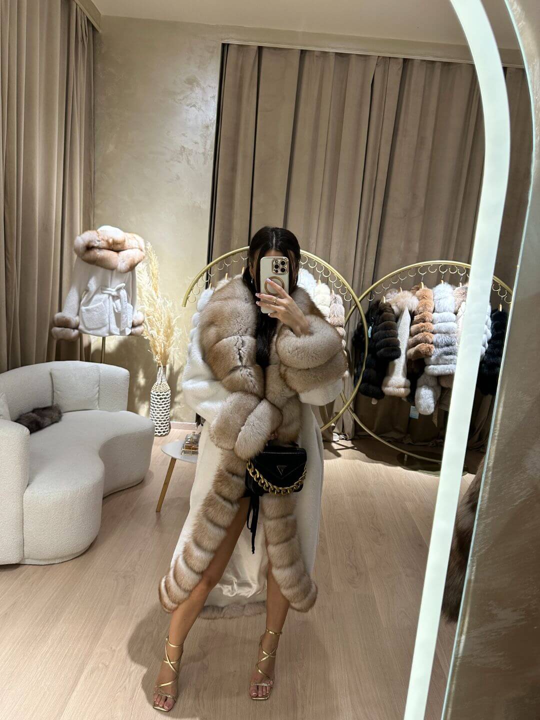 Real Fox Fur with Alkantara Coat in white