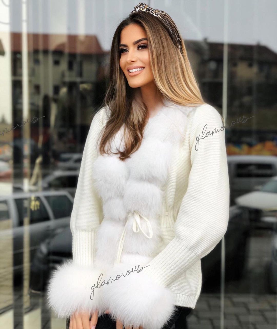 Fox Fur Cashmere/Knit Short Cardigan in white