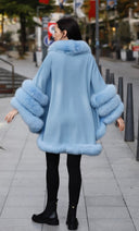 PONCHO IN CASHMERE IN PELLICCIA DI VOLPE AZZURRO
