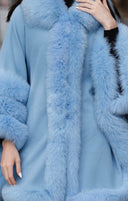 PONCHO IN CASHMERE IN PELLICCIA DI VOLPE AZZURRO