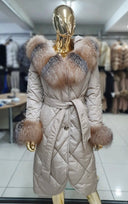 PIUMINO CON PROFILI IN PELLICCIA DI VOLPE BEIGE